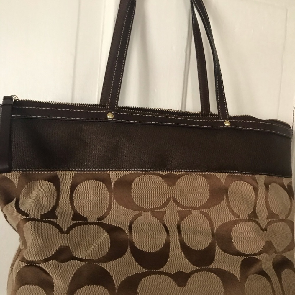 COACH satchel handbag - Picture 5 of 8